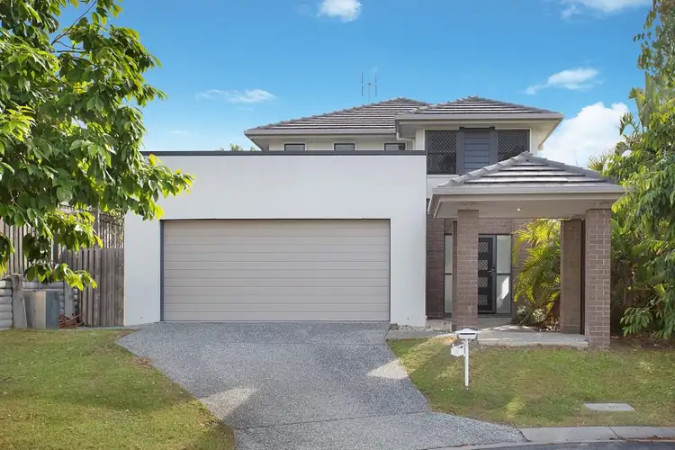 4 Pacific Place, Pacific Pines QLD 4211