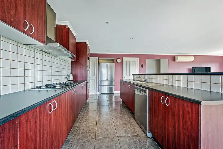 Sixth view of Homely house listing, 28 John Francis Court, Kalimna VIC 3909