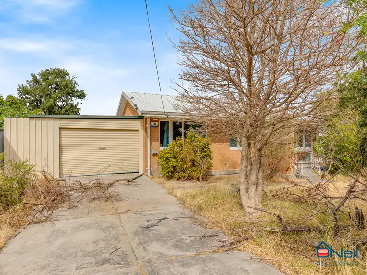 11 Drayton Court, Kelmscott WA 6111