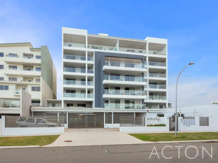 27/13 O'Connor Close, North Coogee WA 6163