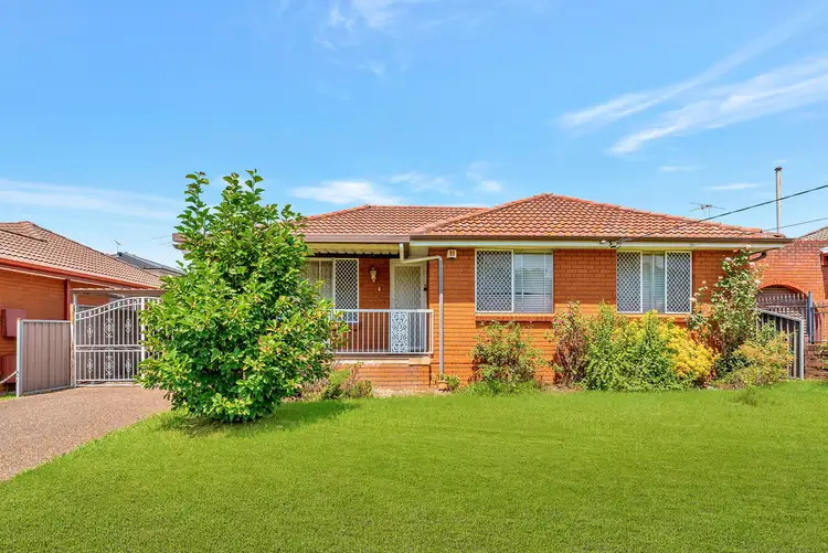 46 Quiros Avenue, Fairfield West NSW 2165