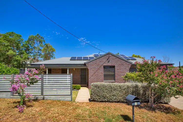 1 Lae Avenue, East Tamworth NSW 2340