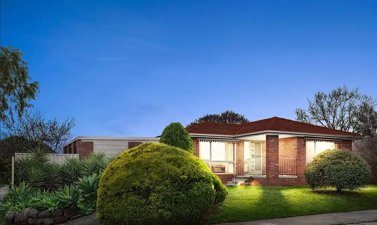 34 Blackman Avenue, Mill Park VIC 3082