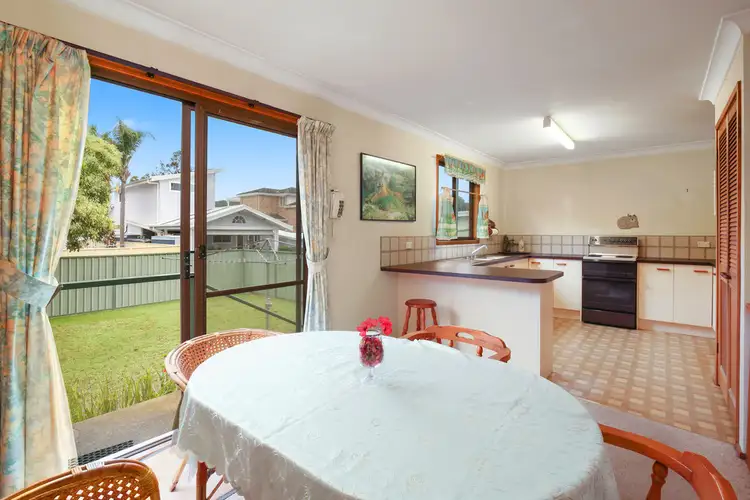 Second view of Homely house listing, 124 Kincumber Crescent, Davistown NSW 2251