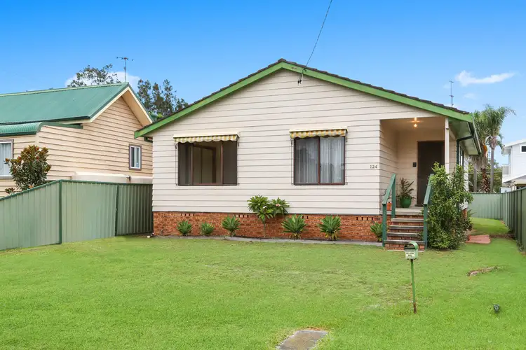 Third view of Homely house listing, 124 Kincumber Crescent, Davistown NSW 2251