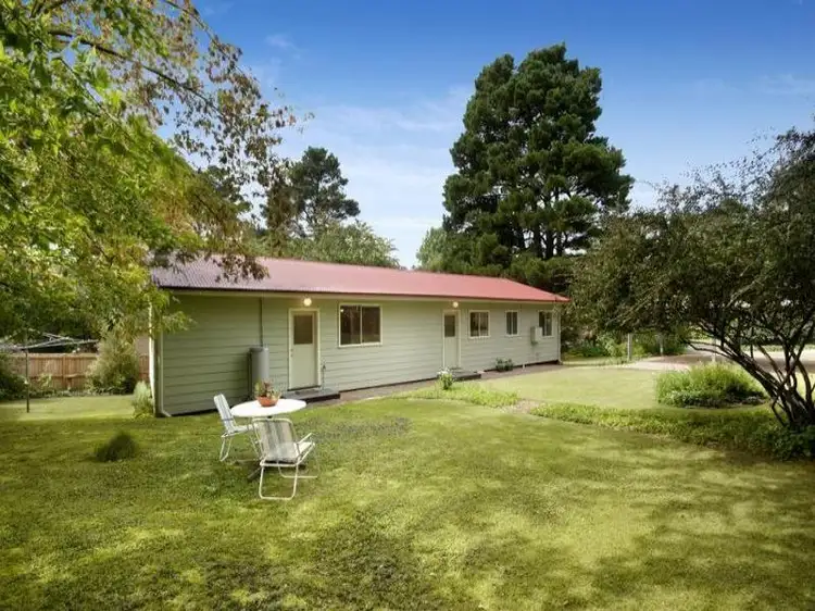 10A Scott Avenue