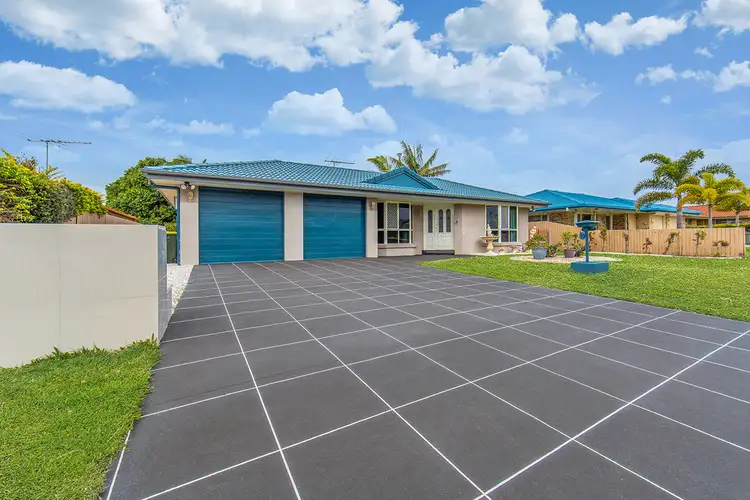 33 Xanadu Cres, Rothwell QLD 4022