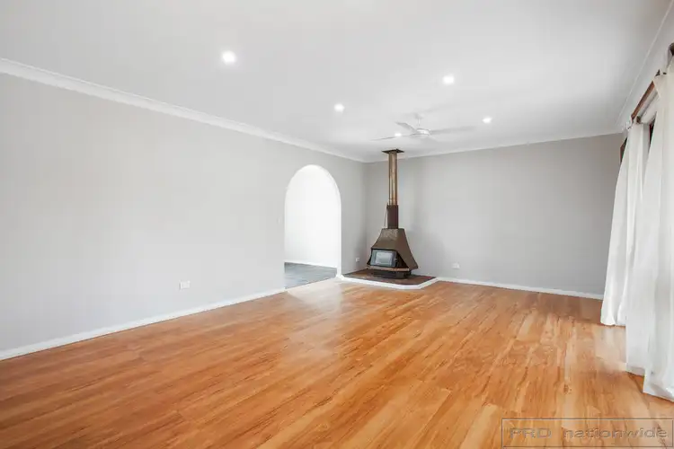 Third view of Homely house listing, 7 Barlow Close, Thornton NSW 2322