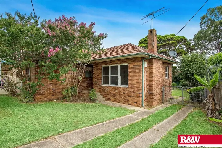 24 Montgomery Avenue, Revesby NSW 2212