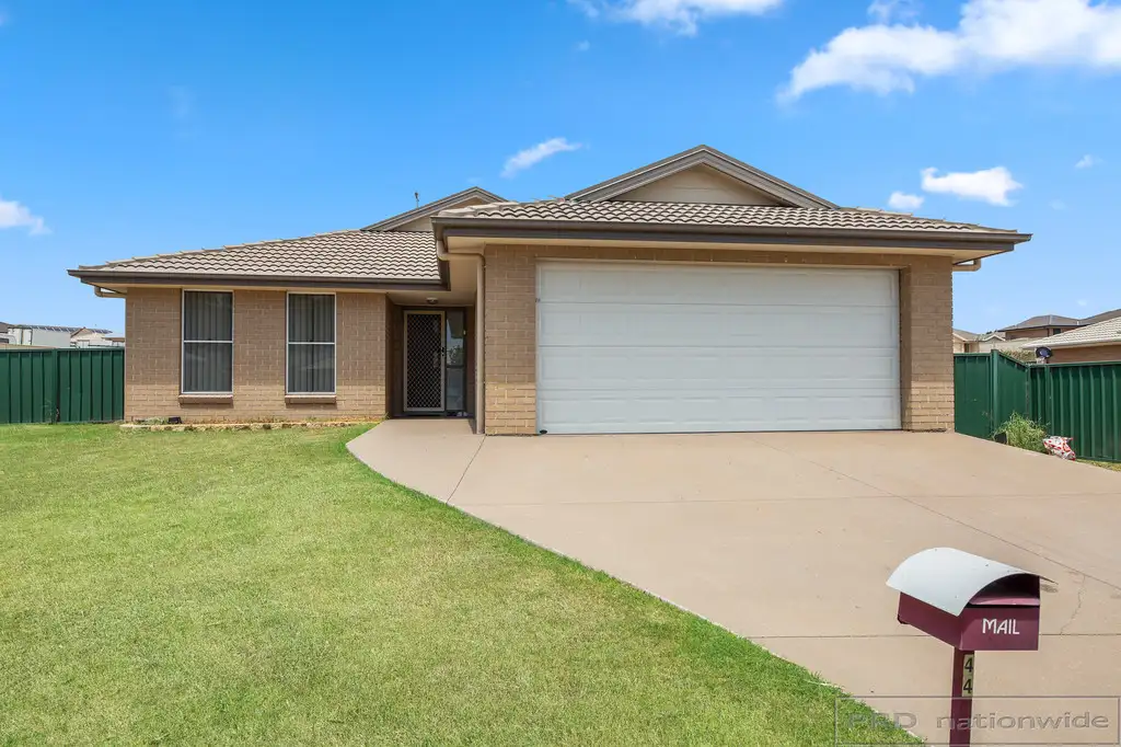 Main view of Homely house listing, 44 Mileham Circuit, Rutherford NSW 2320
