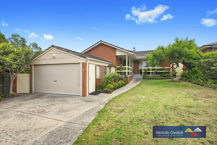 4 Derry Close, Endeavour Hills VIC 3802