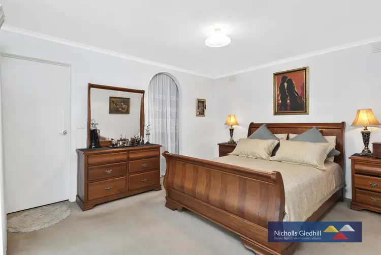 Sixth view of Homely house listing, 4 Derry Close, Endeavour Hills VIC 3802