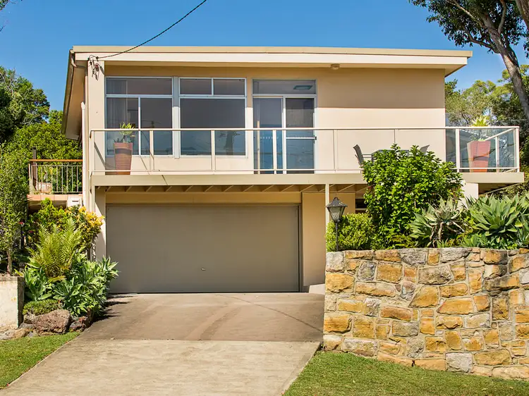 32 Carlisle Street, Wheeler Heights NSW 2097