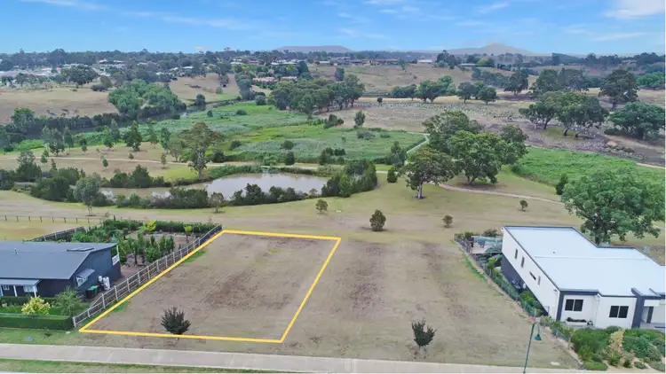 21 Lorimer Drive, Eastwood VIC 3875