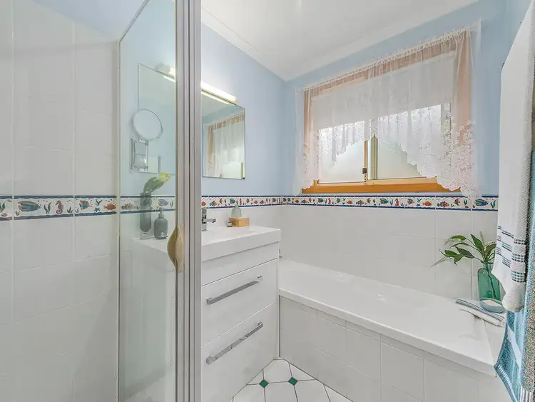 Sixth view of Homely unit listing, 1/4 Chablis Court, Berriedale TAS 7011