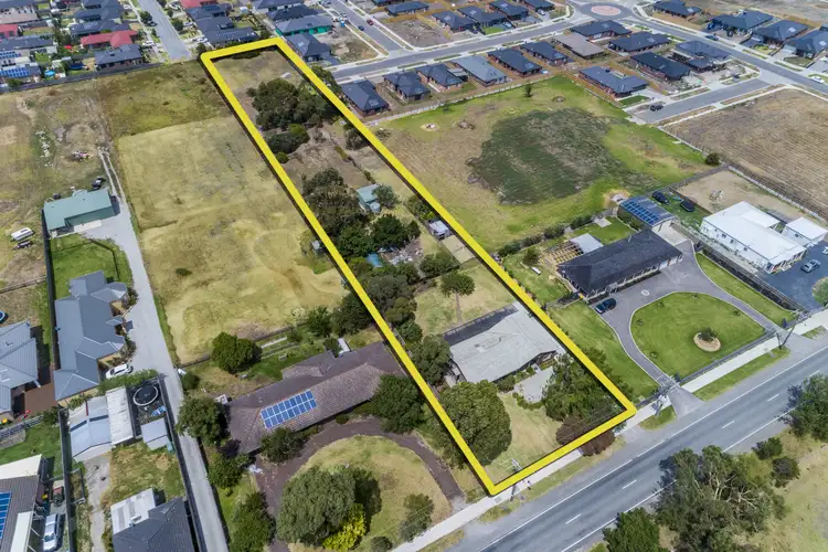 216-218 Rossiter Road, Koo Wee Rup VIC 3981