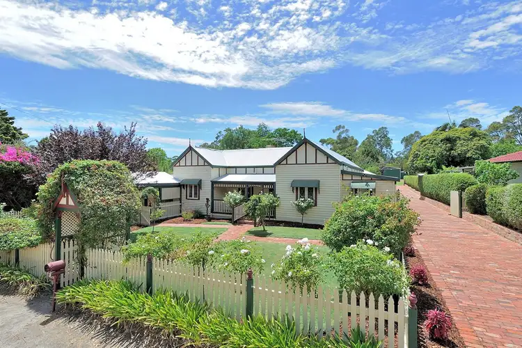 165 Martin Road, Mundaring WA 6073