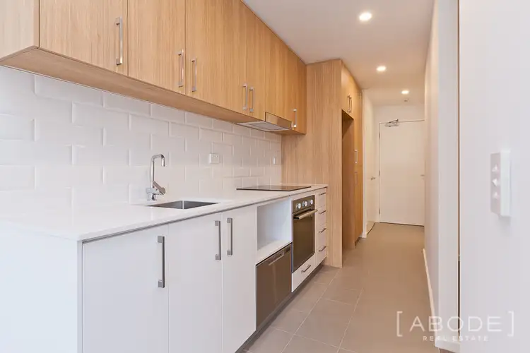 214/18 Atkinson St