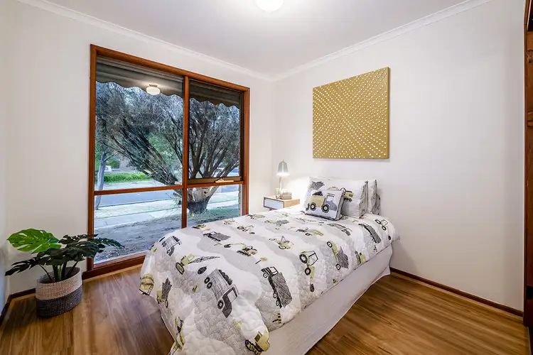 Sixth view of Homely house listing, 2 Rachel Drive, Cranbourne North VIC 3977