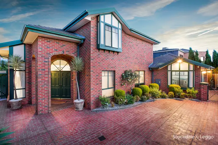 6 Lestwick Rise, Wantirna South VIC 3152