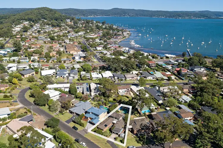 Second view of Homely house listing, 22 Patrick Crescent, Saratoga NSW 2251