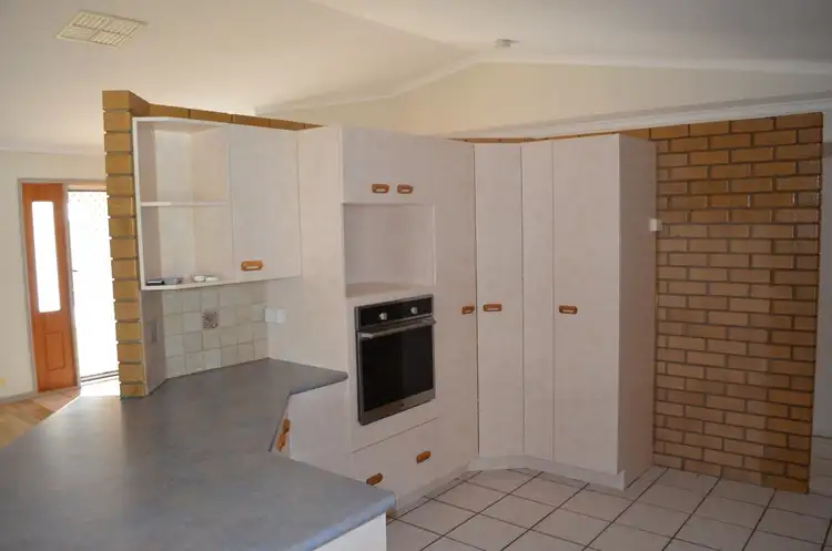 Fifth view of Homely house listing, 3 Buchholz Place, Emerald QLD 4720