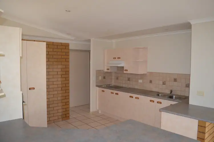 Sixth view of Homely house listing, 3 Buchholz Place, Emerald QLD 4720