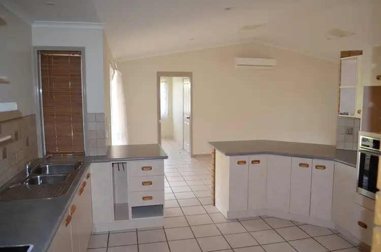 Seventh view of Homely house listing, 3 Buchholz Place, Emerald QLD 4720