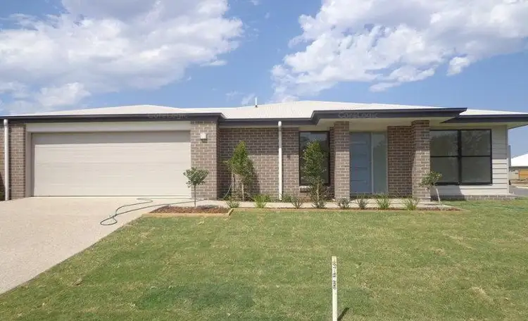 30 SEAGULL BOULEVARD, Kirkwood QLD 4680