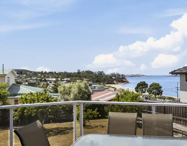41 Carinya Street, Blackmans Bay TAS 7052