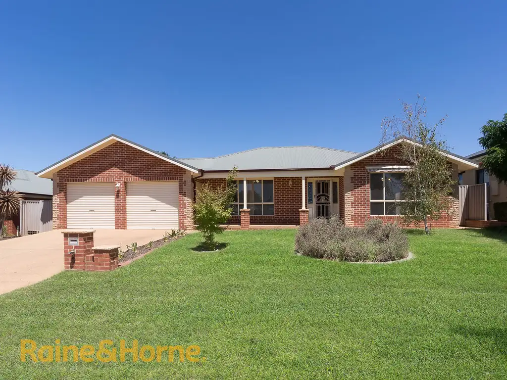 Main view of Homely house listing, 5 Dobell Place, Lloyd NSW 2650