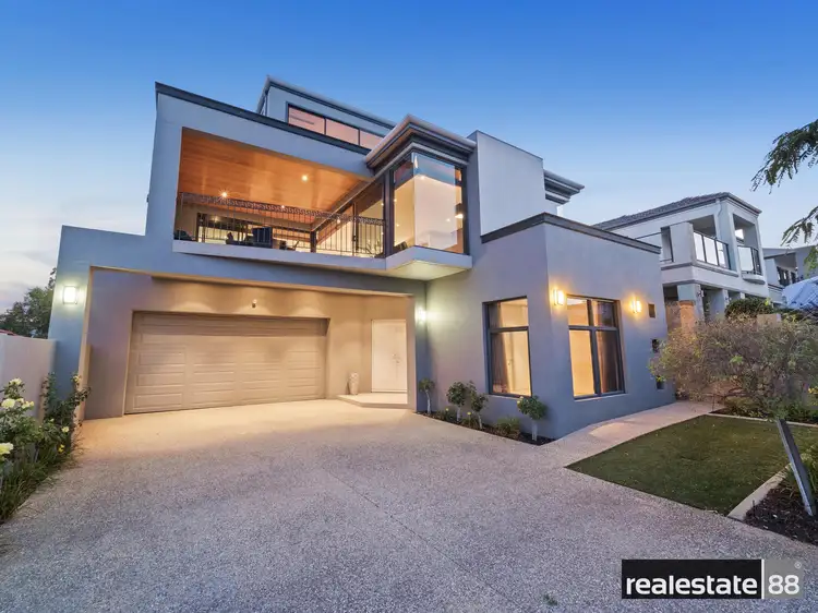 10 Hough Road, Attadale WA 6156
