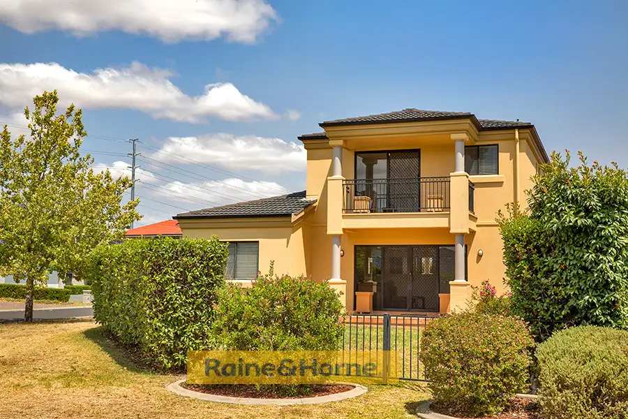 Main view of Homely house listing, 1/17 The Grange, Tamworth NSW 2340