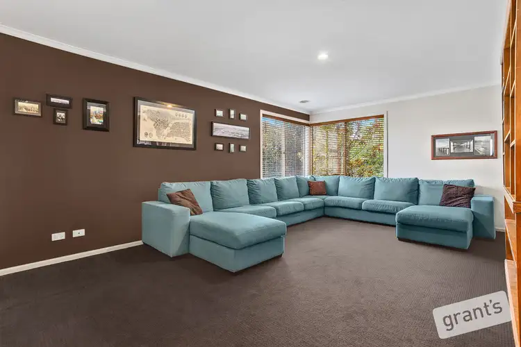 Fifth view of Homely house listing, 8 Honeyeater Way, Pakenham VIC 3810