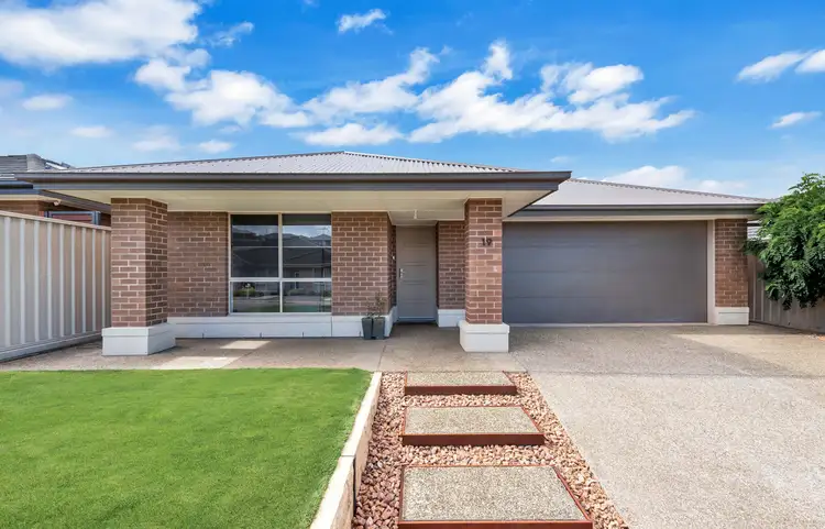 19 Adel Circuit, Huntfield Heights SA 5163