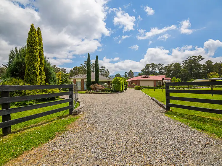 5 Farnham Road, Healesville VIC 3777