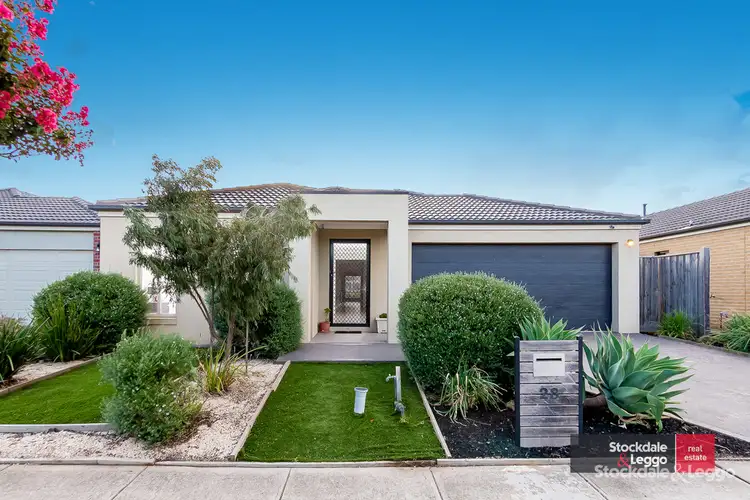 28 Whitecap Av, Point Cook VIC 3030