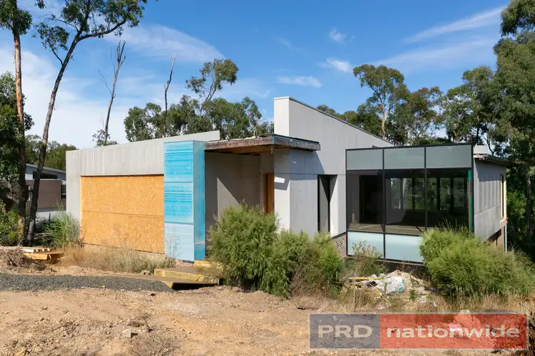 20 Chatham Avenue, Mount Helen VIC 3350