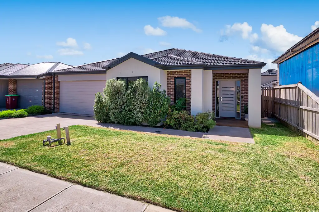Main view of Homely house listing, 44 Wilmington Avenue, Cranbourne West VIC 3977