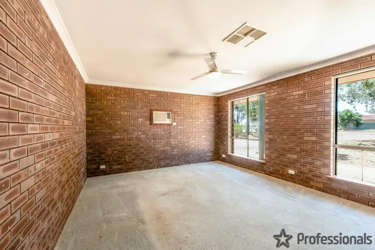 Fifth view of Homely house listing, 2 Levett Road, Walkaway WA 6528