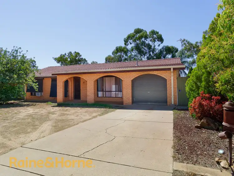 33 Goborra Street, Glenfield Park NSW 2650