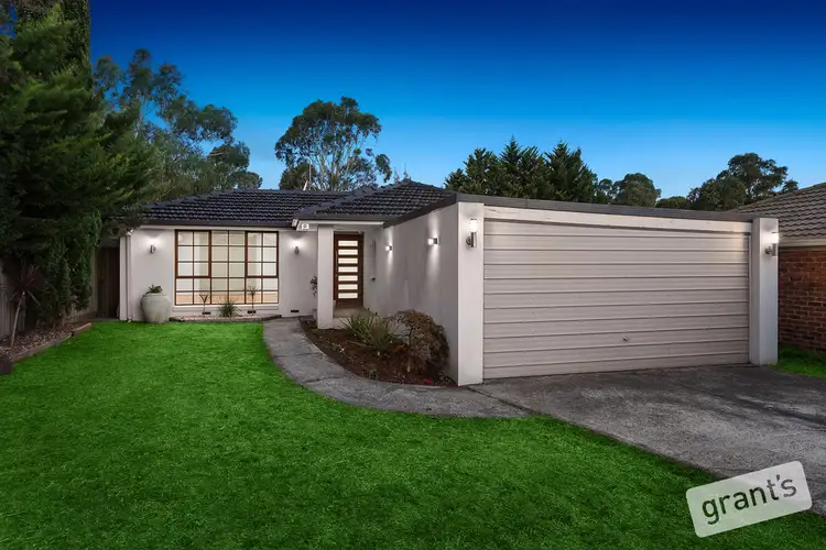 13 Escott Grove, Berwick VIC 3806