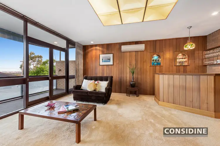 Fifth view of Homely house listing, 21 Glenscott Crescent, Strathmore Heights VIC 3041