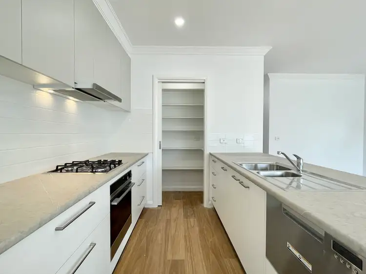 Third view of Homely townhouse listing, 4/204 Baillie Street, Horsham VIC 3400