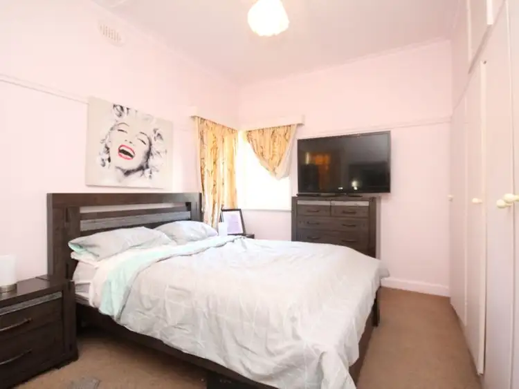 Second view of Homely house listing, 6 Edward Street, Horsham VIC 3400