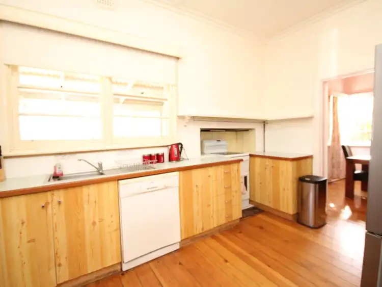 Fifth view of Homely house listing, 6 Edward Street, Horsham VIC 3400