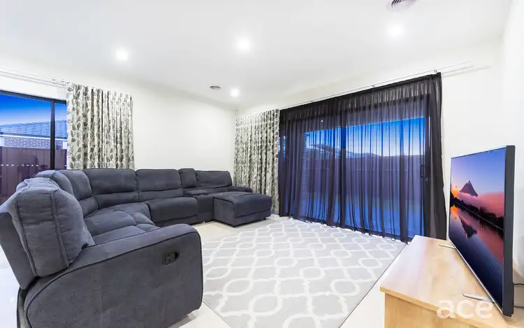Seventh view of Homely house listing, 86 Fantail Crescent, Williams Landing VIC 3027