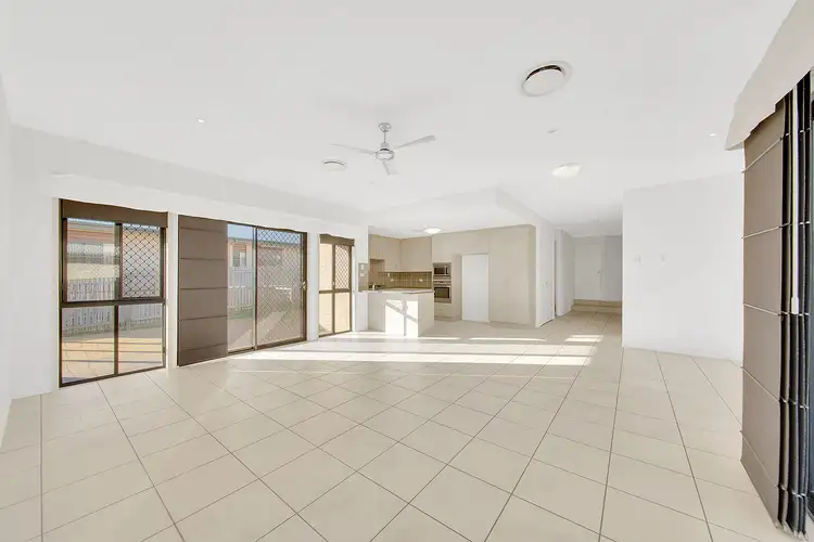 23 Larcom Rise, West Gladstone QLD 4680