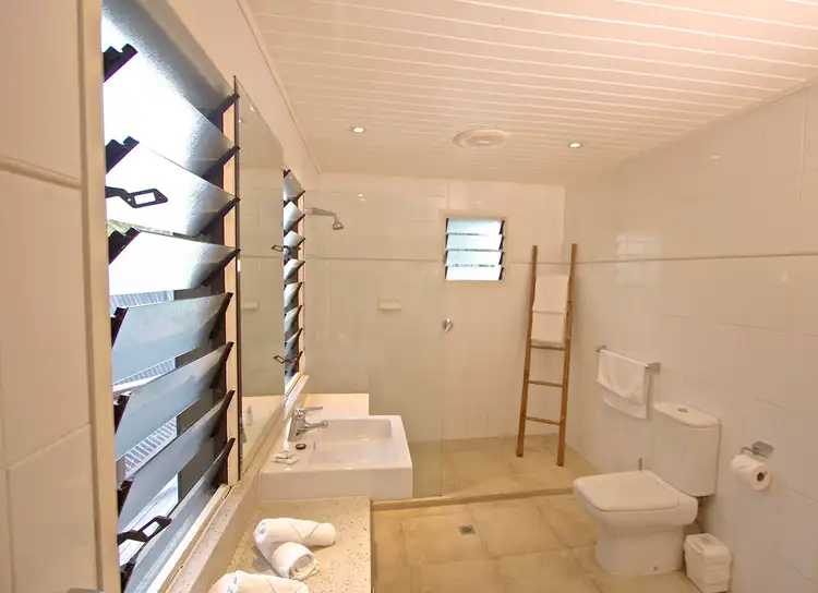 Fourth view of Homely unit listing, Bure 10 Palm Bay, Long Island QLD 4741