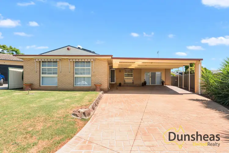 4 Yule Place, Glenfield NSW 2167